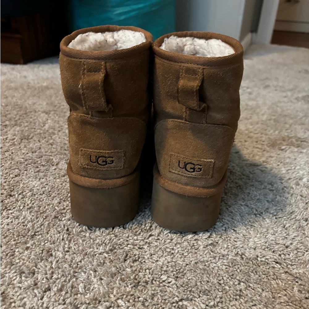 Ugg mini boots platform